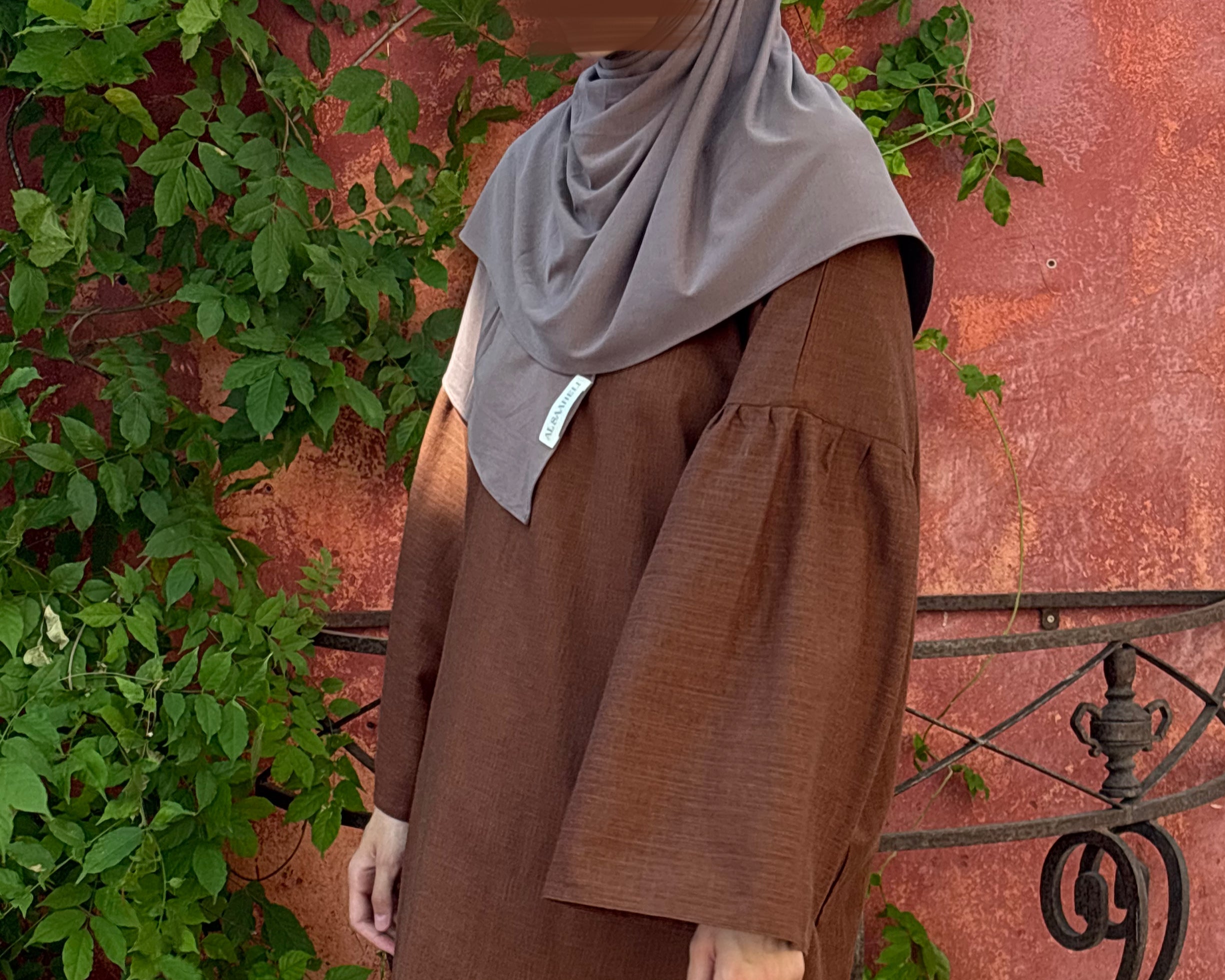 Abaya Jana